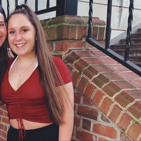 short sleeve scrunch crop top - Picture 3 of 3